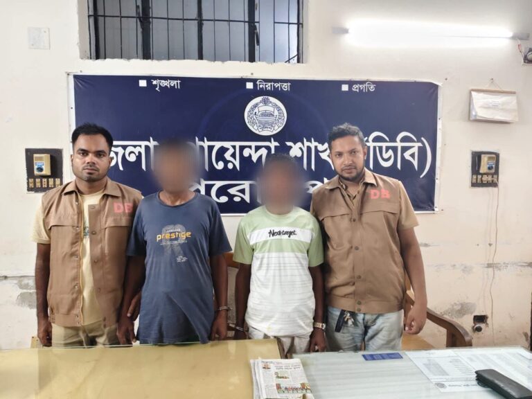পিরোজপুরে ১০০ পিস ইয়াবাসহ দুই মাদক কারবারি গ্রেফতার