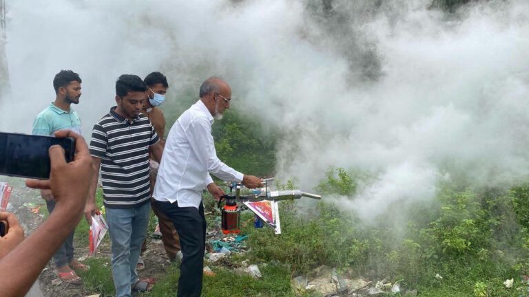 পিরোজপুরে ডেঙ্গু প্রতিরোধে জেলা পরিষদের মাসব্যাপী সচেতনতা ও মশক নিধন কার্যক্রমের উদ্বোধন