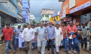 অস্থিতিশীলতা সৃষ্টির অভিযোগে পিরোজপুরে স্বেচ্ছাসেবক দলের বিক্ষোভ